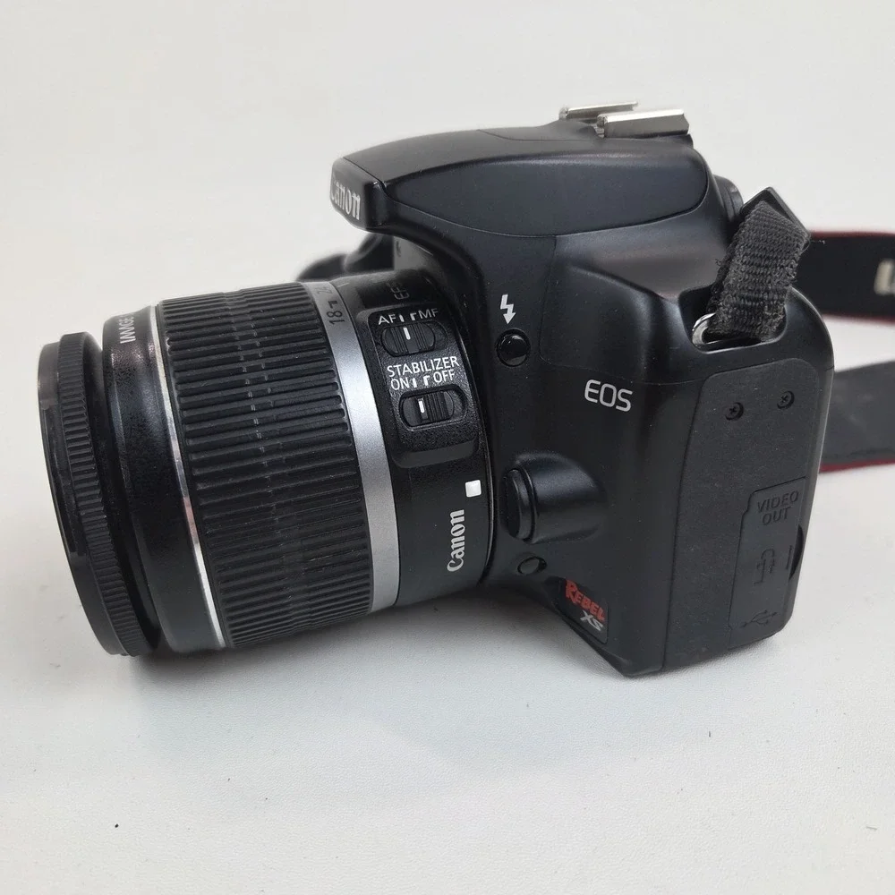 Canon EOS Rebel XS Digital SLR Camera w/18-55mm Lens Charger SD + Battery Tested - Picture 7 of 16